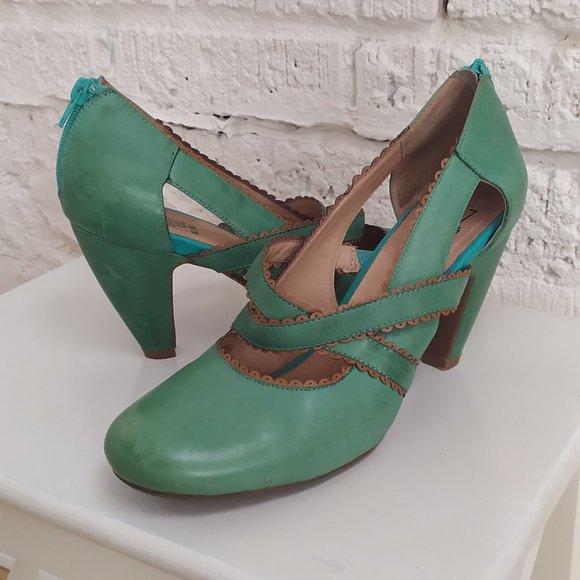 Miz Mooz Shoes - THE CUTEST MIZ MOOZ PUMPS